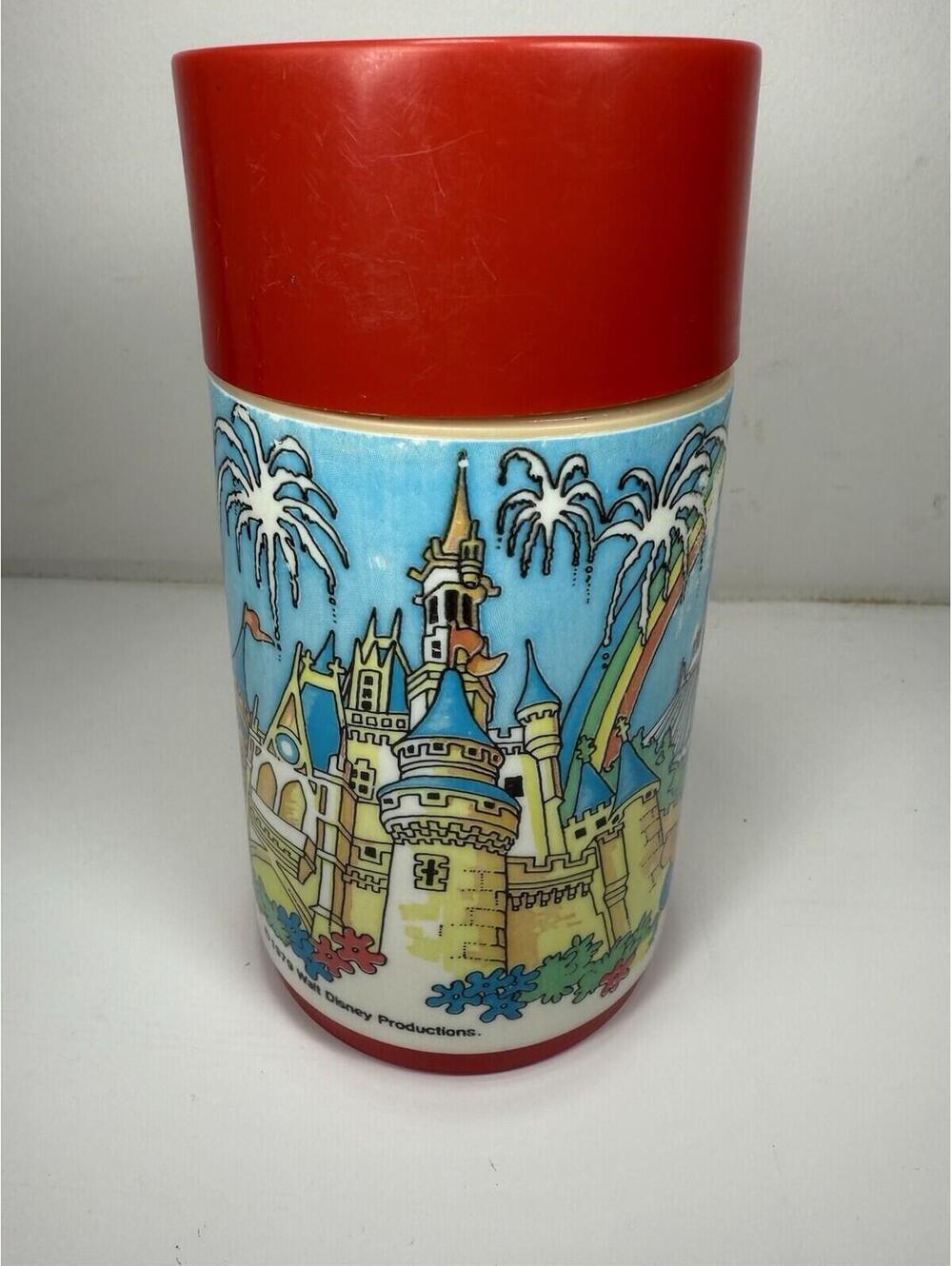 Vintage 1979 Aladdin Canada Walt Disney’s Magic Kingdom Red Lid THERMOS - Picture 2 of 6